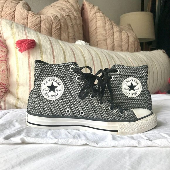 Converse Shoes - Converse All Star Chucks V Pattern Unique High Top